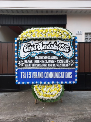 Papan Bunga Duka di Tawang